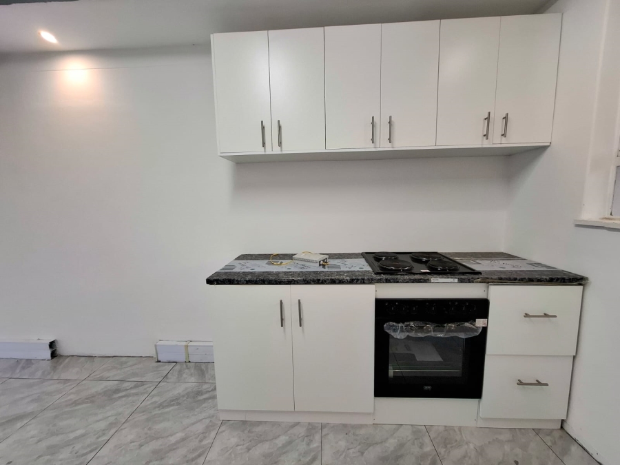 To Let Commercial Property for Rent in Oakdale Western Cape